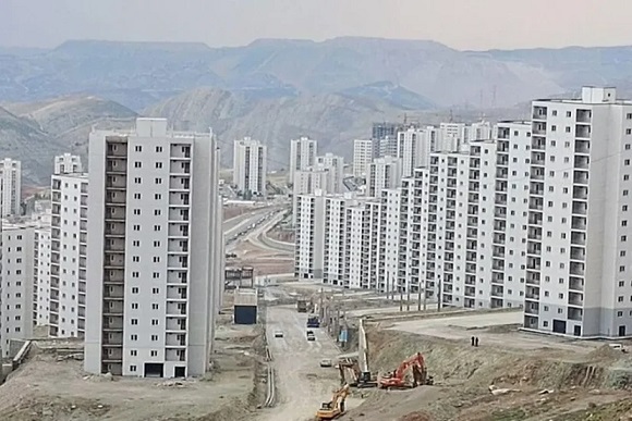 ساخت ٢۴ صنعت شهر با ظرفیت ٣٢ هزار و ٩۴۵ واحد مسکونی